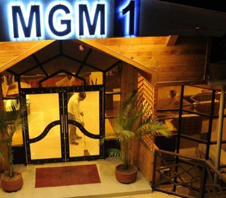 Mgm1 Hotel Далхаузи Екстериор снимка